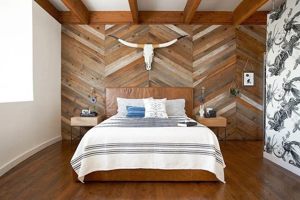 Chevron-patterned Wood Panelling Ceiling